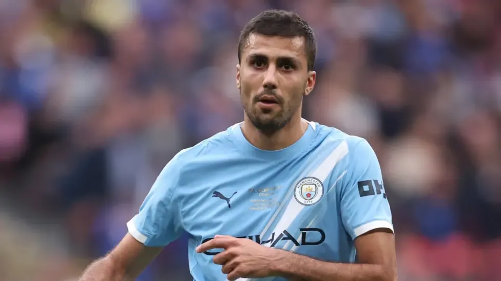 Rodri in action for Manchester City