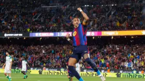 Raphinha cashes in against Santander with hat-trick as Barça hit seven